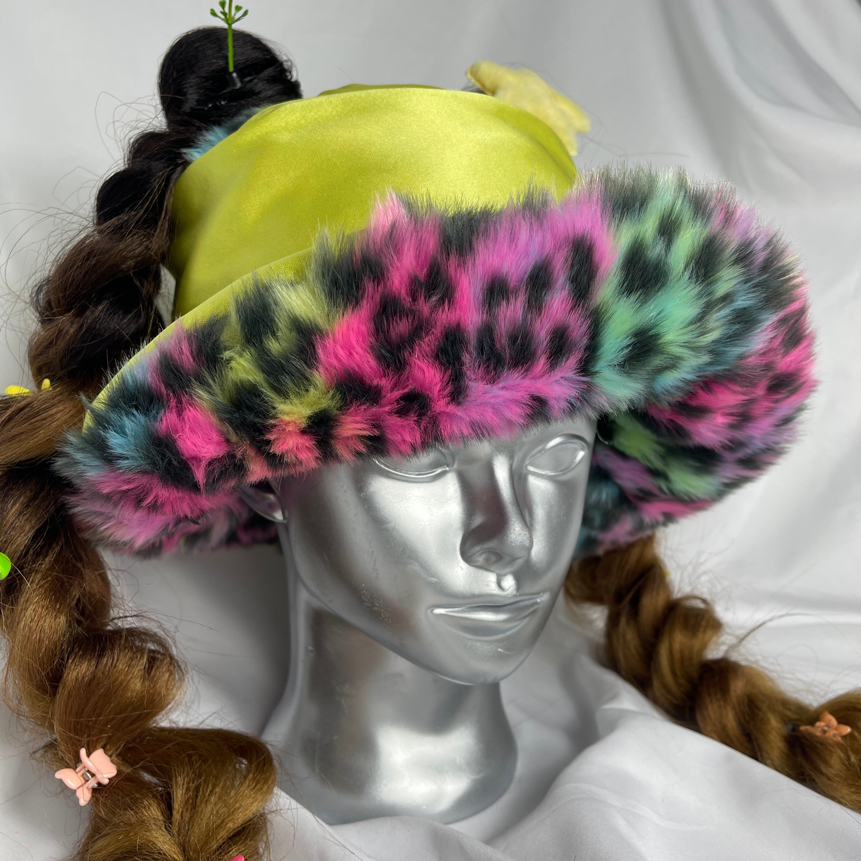 Jungle Jolt Fur Bucket